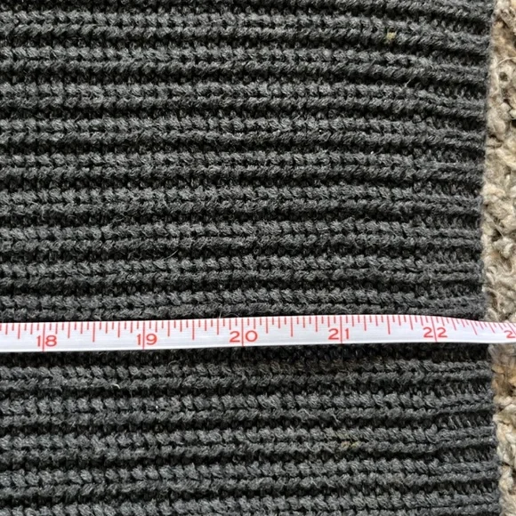 Quince 100% Organic Cotton Fisherman Crew Sweater - Women's Medium - Charcoal - Picture 7 of 8